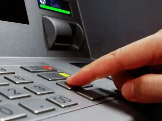 Cajeros automáticos: cuál es el tope diario de dinero que podés sacar en abril