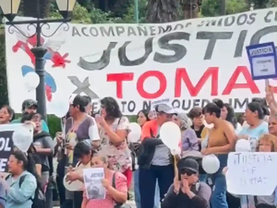 Justicia por Tomás: Familiares y vecinos se manifestaron frente a la Legislatura
