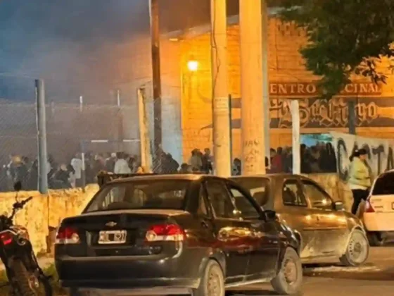 Emotiva despedida a los hinchas antonianos fallecidos en la Ruta 34: una noche de lágrimas y cánticos