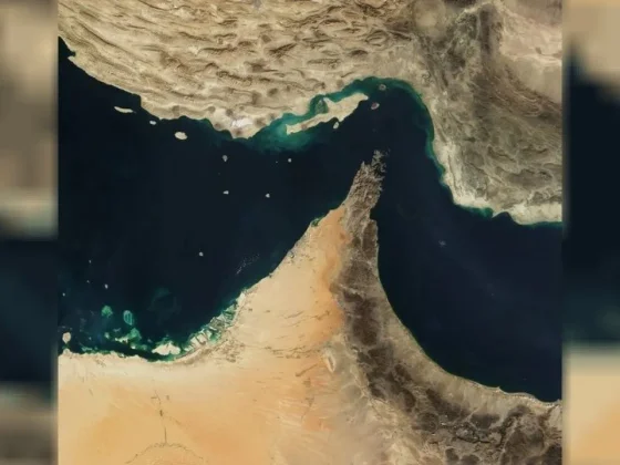 Irán advierte que atacará barcos en el estrecho de Ormuz