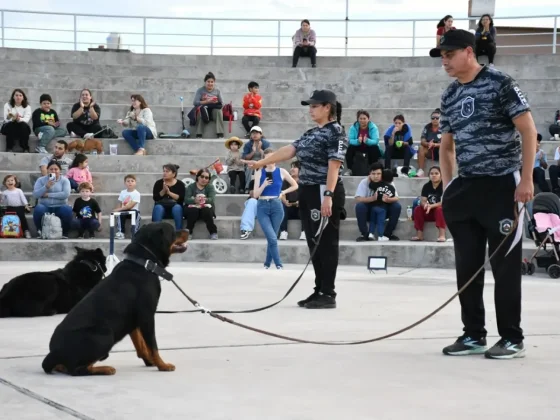 En Parque Sur se vivió una tarde de adopción, vacunación y concientización