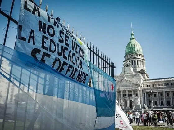 Médicos de PAMI se suman a la Marcha Federal Universitaria y advierten por el ajuste