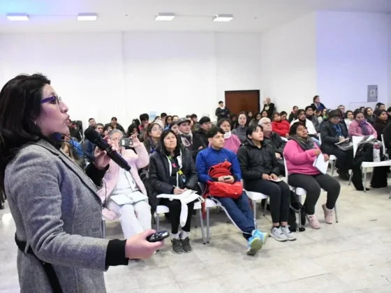 Emprendedores locales se capacitaron en educación financiera y gestión de cuentas