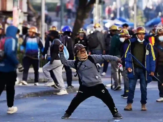 Crisis en Bolivia: el Riesgo País se disparó tras la ola de manifestaciones y disturbios