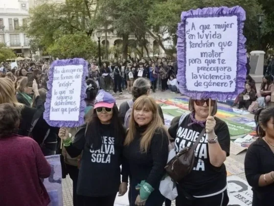 Ni Una Menos volvió a movilizar a miles de salteños por en el centro de la ciudad