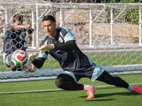 El guardameta Juan Musso, el único titular confirmado ante Honduras.