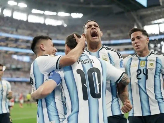 Argentina venció a Austria con doblete de Messi y se clasificó a 16vos de final