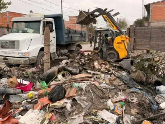 La Municipalidad limpió un baldío ocupado indebidamente en el barrio 26 de Marzo