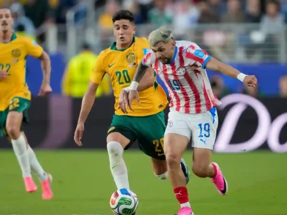 Un muy flojo Paraguay, consiguió un sufrido empate ante Australia y sueña con los 16vos de final