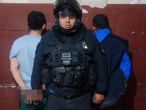 Detuvieron a dos hombres por el robo de una motocicleta en Villa San Antonio y recuperaron el vehículo