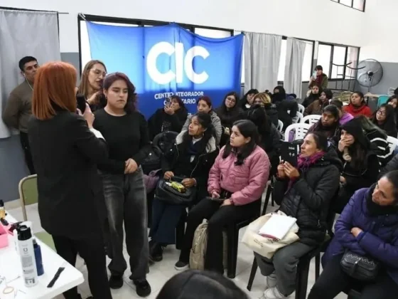 Festeja el Día de la Amistad renovando el look, jornada de belleza en el CIC de barrio Unión