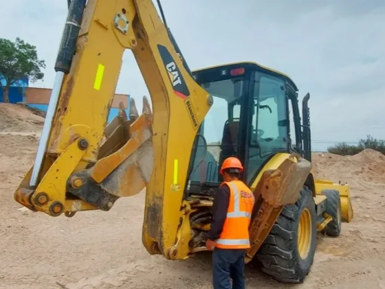 Oportunidad laboral: buscan maquinistas de retroexcavadora en Salta