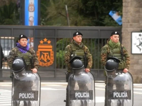 La Selección vuelve al país con un fuerte operativo de seguridad