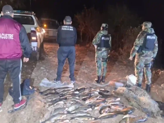 Pesca ilegal en Anta: secuestraron más de 48 peces y sancionaron a seis hombres durante un operativo