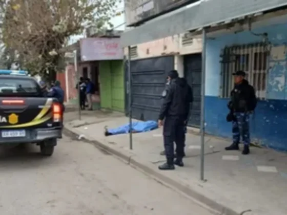 Conmoción en Orán: un hombre murió en plena vía pública e investigan si se ahogó con hojas de coca