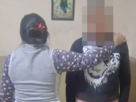 Intentó robar productos de una farmacia en pleno centro de Salta y terminó demorada