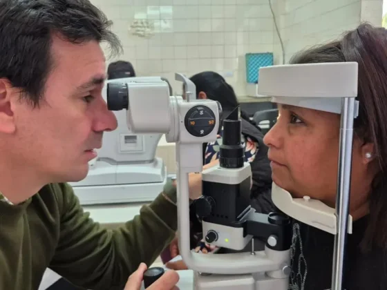 La Municipalidad acercó atención oftalmológica gratuita a vecinos en el CIC de Asunción