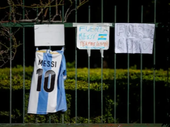 Messi volvió a Rosario para despedir a su papá: el adiós íntimo que conmovió a toda la ciudad