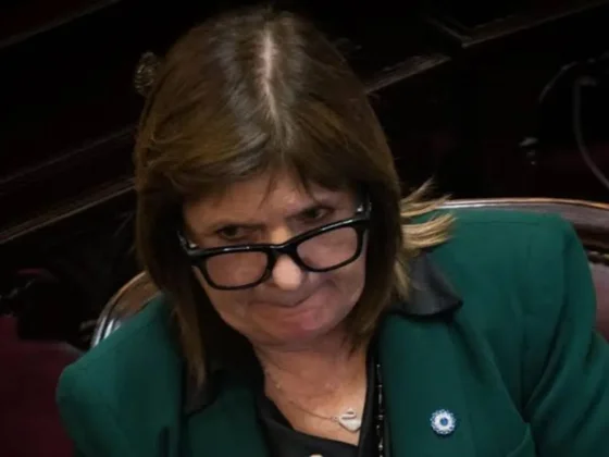 Patricia Bullrich puso en duda su candidatura en CABA para facilitar un acuerdo entre Milei y Macri