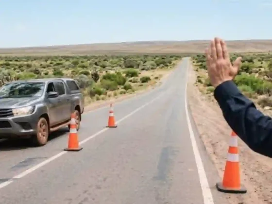 Las Lajitas: investigan a tres policías por exigir dinero a conductores en un control sobre la ruta 5