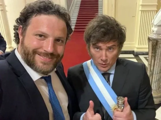 Papelón: A Santiago Oría se le descontrolaron los bots y lo fulminaron en redes