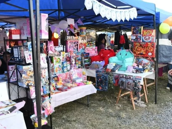 Se reinaugura la Feria de barrio Limache con un festejo por el Día del Niño