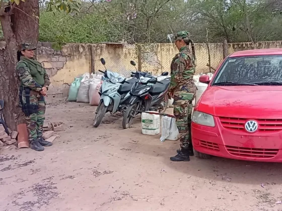 Allanamientos en El Quebrachal por robo y abigeato: detuvieron a un hombre y secuestraron maíz, agroquímicos y un arma