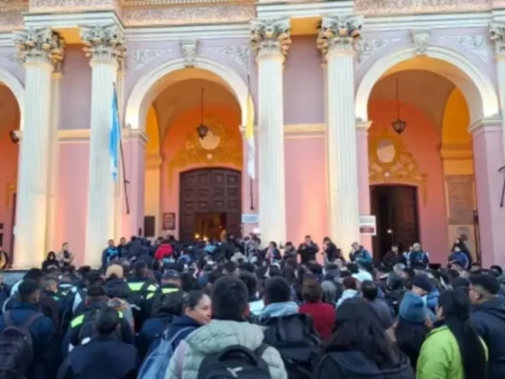 Más de 4 mil fieles participaron de la Peregrinación Azul por el Milagro 2026