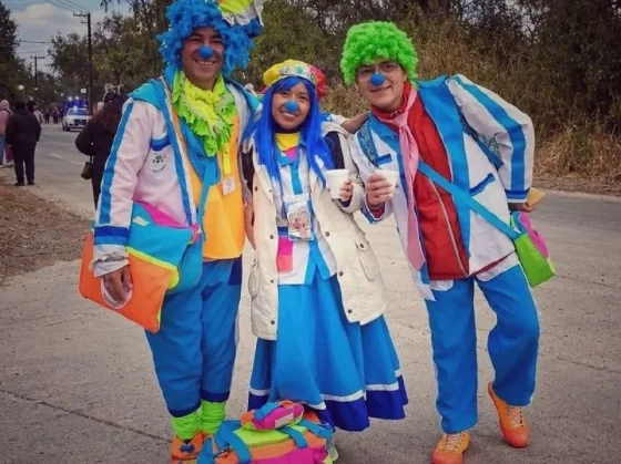 Entre lágrimas y sonrisas los payasos médicos acompañan el Milagro