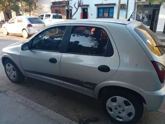 Lo engañaron con un perfil falso, lo llevaron a una zona rural de Campo Quijano y le robaron el auto a punta de cuchillo