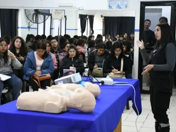 Exitosas jornadas de capacitación en RCP y Primeros Auxilios en el CIC de Constitución