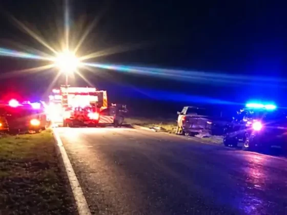 Tres jóvenes murieron atropellados por una camioneta mientras cambiaban una rueda en la Ruta 65
