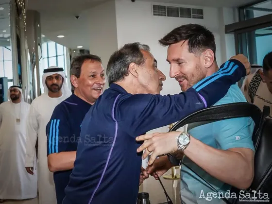 Messi llegó a Abu Dhabi y se sumó a la Selección argentina