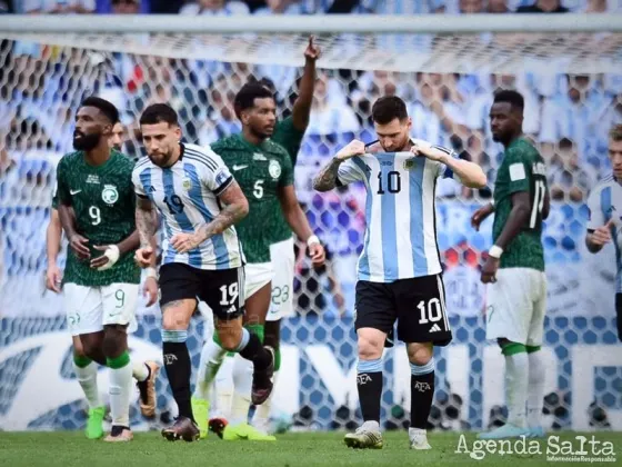 Argentina decepcionó en el debut y cayó ante Arabia Saudita