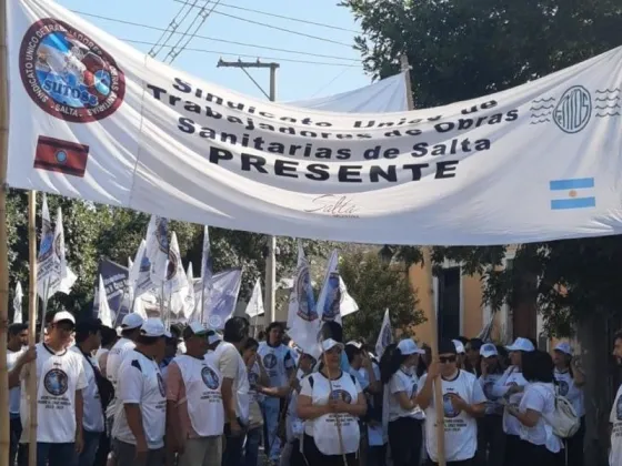 SANITARISTAS: Analizan un paro luego de la marcha de hoy