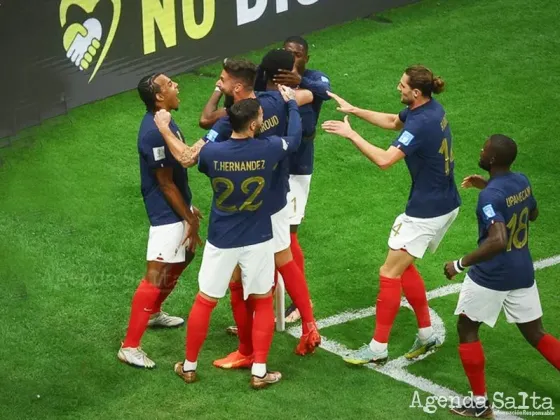 Francia le ganó un partidazo a Inglaterra y se metió en semis