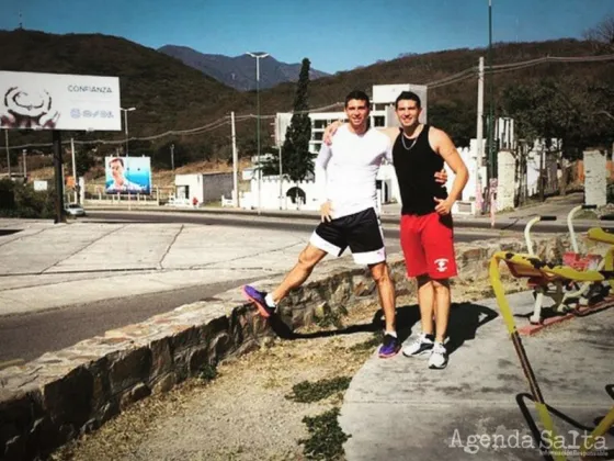 El Dibu Martínez visitó Salta y entrenó en el Cerro San Bernardo