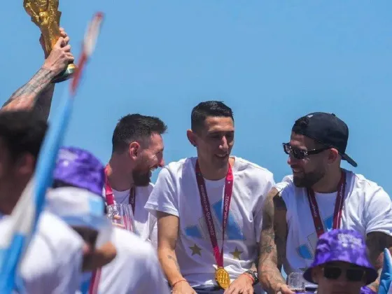 Messi y Di María ya están en Rosario y el resto de los jugadores abandonó el predio de la AFA para volver a sus hogares