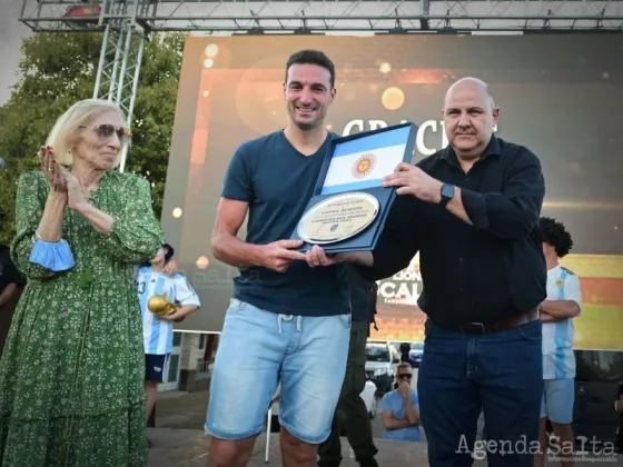 Lionel Scaloni en Pujato: “Creí que había llorado todo, pero todavía me quedan emociones”