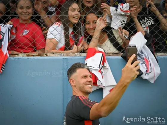 Martín Demichelis inicia su ciclo como entrenador de River Plate en un amistoso ante Unión La Calera