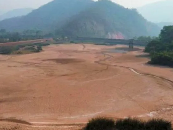 El dique Itiyuro, sin dragados ni mantenimiento, no pudo reunir la cantidad de agua para sobrellevar la sequía imperante.