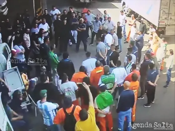 Las instalaciones de Distribuidora Don Juan, tomada por los activistas del Sindicato de Camioneros