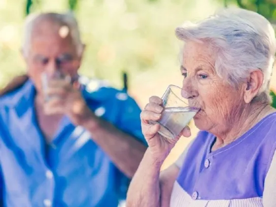 Recomendaciones para proteger a los adultos mayores de las altas temperaturas